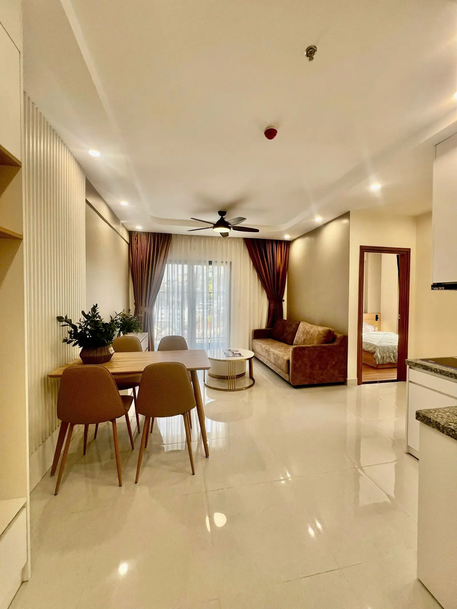 Ảnh thực tế căn hộ Sun Garden A04-12